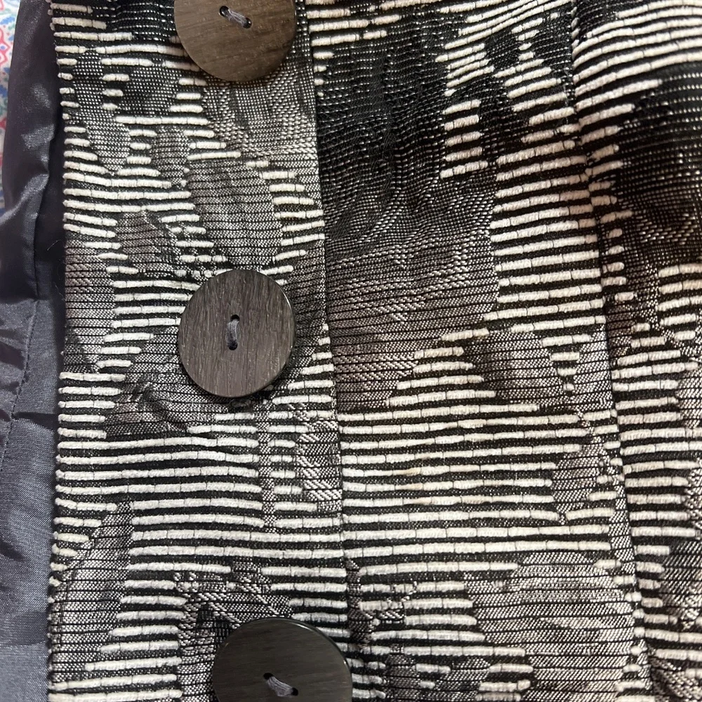 Coat - Picture 4 of 4